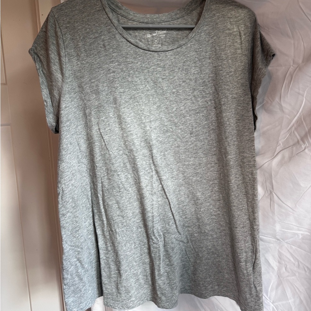 Target Light Gray Women's Short Sleeve Tee